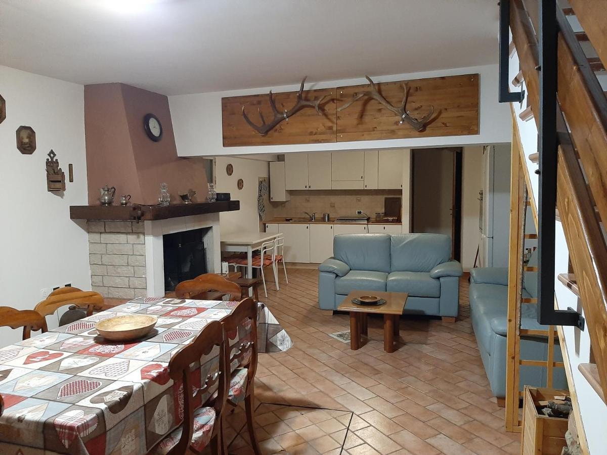 Villa La casa di Walter e Rosa Castel Di Sangro Esterno foto